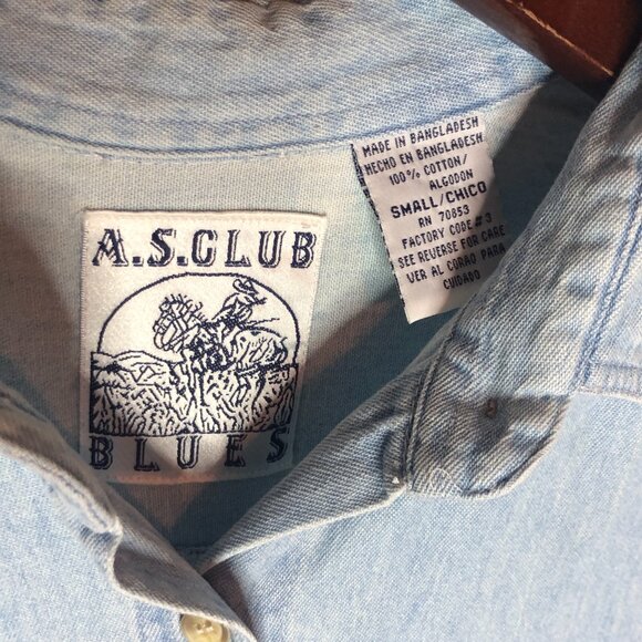 A.S. Club Blues Floral‎ Embroidered Demin Button Down Size Small - Picture 5 of 8